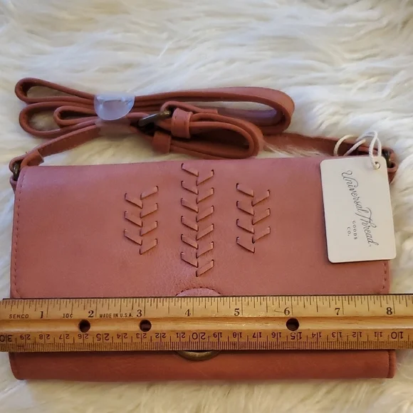 🍀New Universal Thread Pink Crossbody Bag - Picture 8 of 9